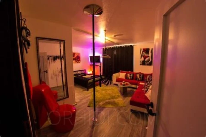 Sexy - Larissa — 4 / 15