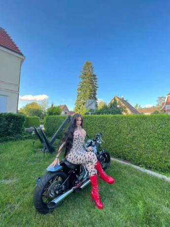 Ts Angela Fox — 5 / 11