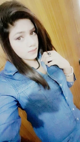 Zara Malik — 1 / 3