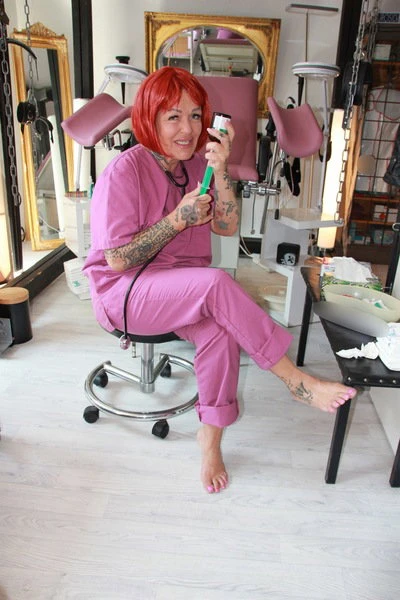 Lady Ronja Domina Klinikerin — 6 / 14