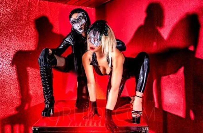 Lisa dominante animalische Dirty Lady — 14 / 23