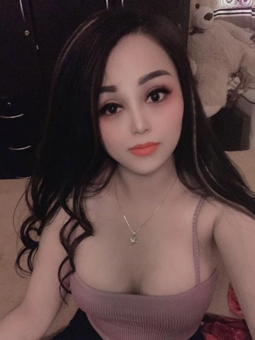 Jenny — 3 / 4