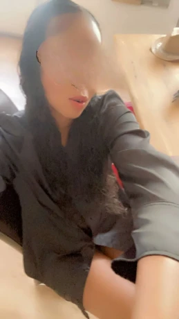 Sexy Latina Verwoehnt Den Gentlemen — 4 / 5