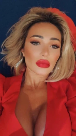 Anne Marie — 5 / 6