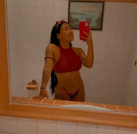 Gabriela — 3 / 5