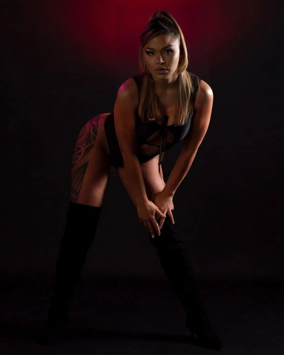 Yaxeny, Escort, S'Arenal