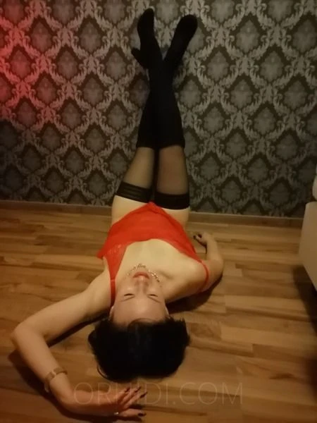 Tanja — 2 / 6