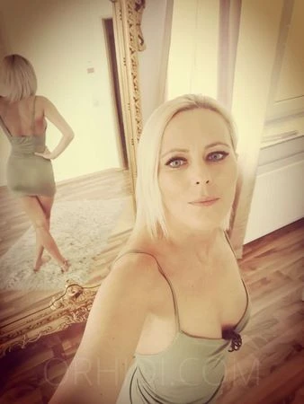 Squ*rt*ng Queen Tatjana — 2 / 6