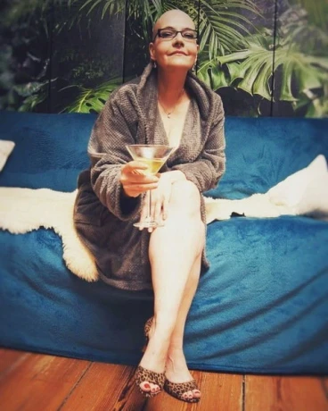 Madame Simone — 4 / 10