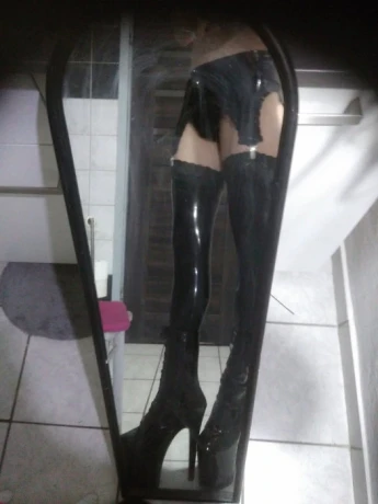 Li Black Martin — 3 / 7