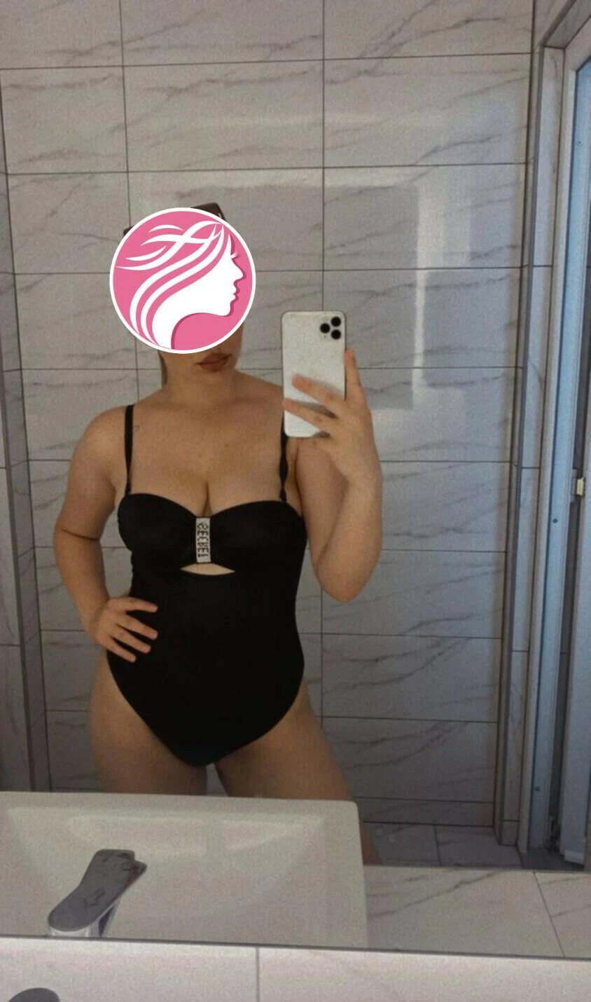 Chrisi, Escort, Vienna