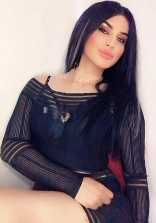 Mira Queen — 4 / 6