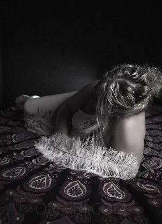 DAS MASSAGEPARADIES BEI INDIRA — 1 / 3