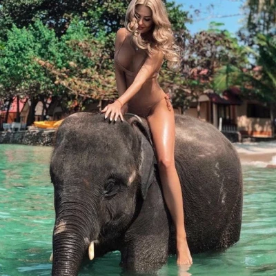 Mary, Escort, Ko Samui