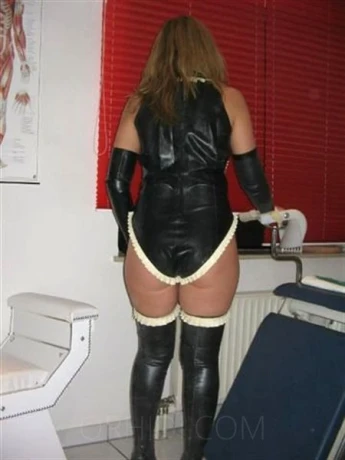 Lady Bizarr - Studio+Gyn.-Stuhl vorh. — 8 / 11