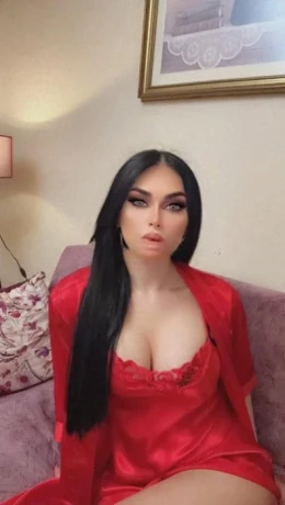 Shemale Haneen — 6 / 11