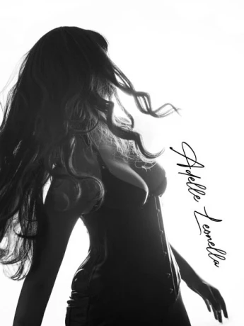 Herrin Adelle Leonella — 2 / 20