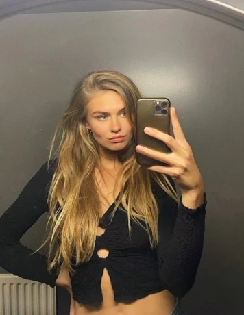 Eloise — 2 / 3