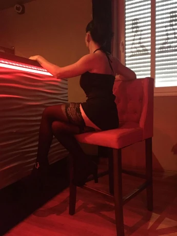 Amelie Sexy — 2 / 3