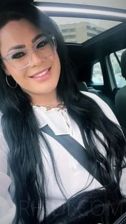 Heiße Brasilianische TS SOFIA! — 2 / 9