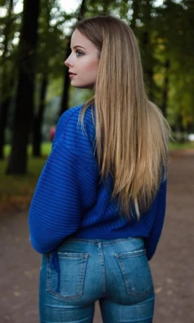 Alina Muse — 3 / 4
