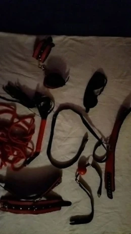 Dominant Lady — 1 / 3