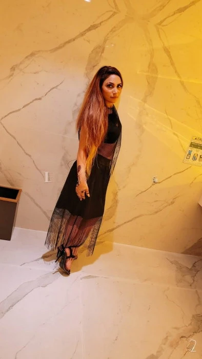 Dipika — 2 / 3