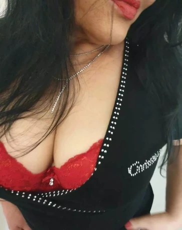 Prive Of Escort Zonder Condoom En Anaal En Grote Borsten — 8 / 11