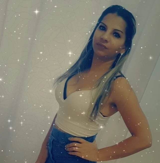 Hott Tina — 2 / 4