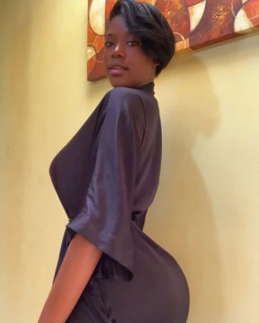 Kween Wendy — 2 / 5