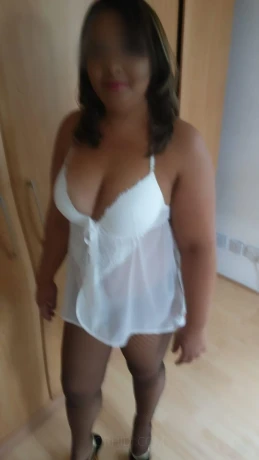 SEXYBUSTYGIRL — 9 / 12