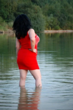 Niki Wieder Da — 2 / 4