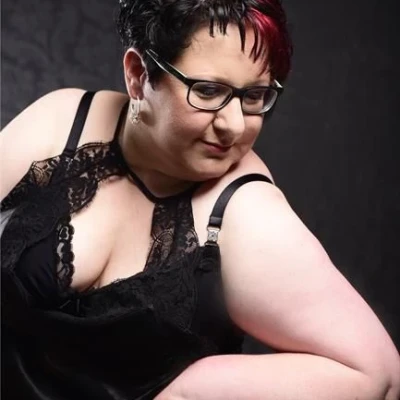 LILLY - DEUTSCHES PLUS SIZE MODELL, Escort, Halle (Saale)