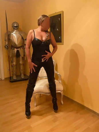 Lady Hypnose — 9 / 16