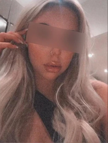 Kim Deutsch Privat — 3 / 4