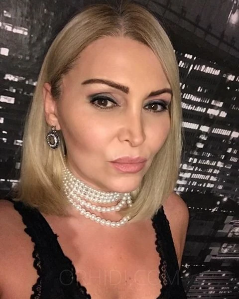 SONJA — 2 / 3