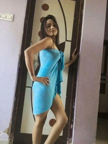 Munni Khan — 6 / 8