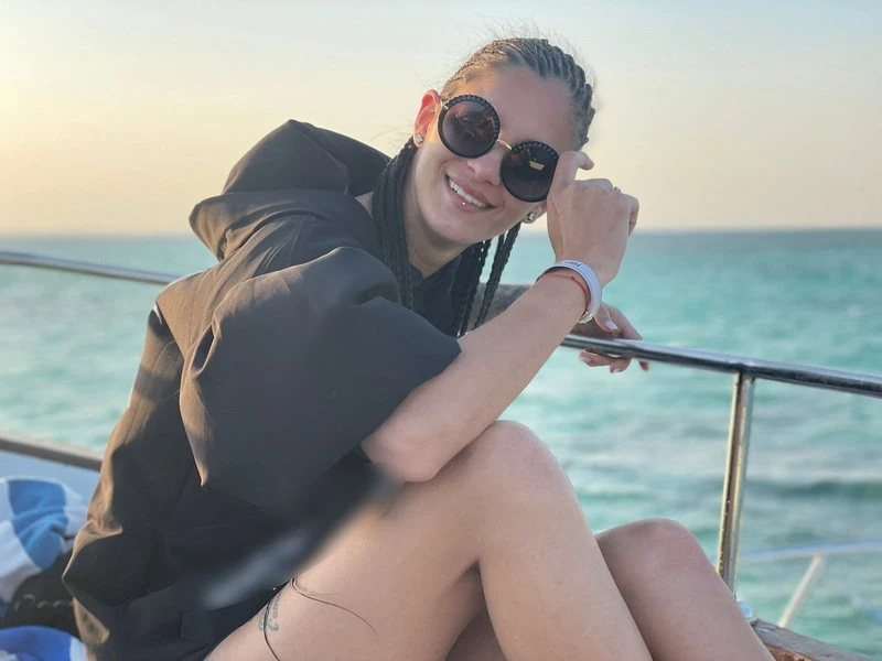 Vanessa — 3 / 15