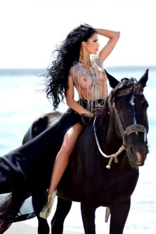 Amanda A Level — 3 / 5