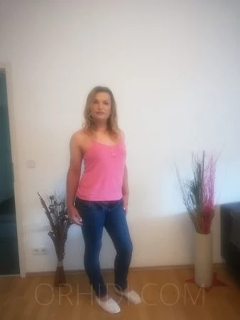 TS Bonita — 2 / 5