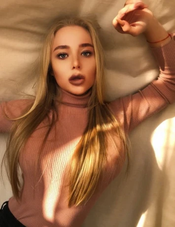 Sally — 3 / 4