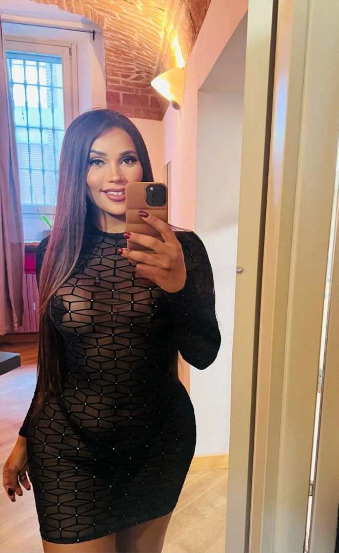 Laiza Top, Escort, Trieste