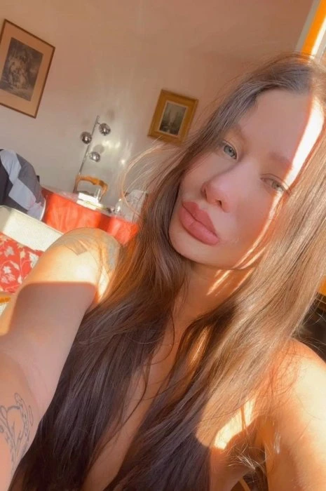 Julia Venturini — 3 / 13