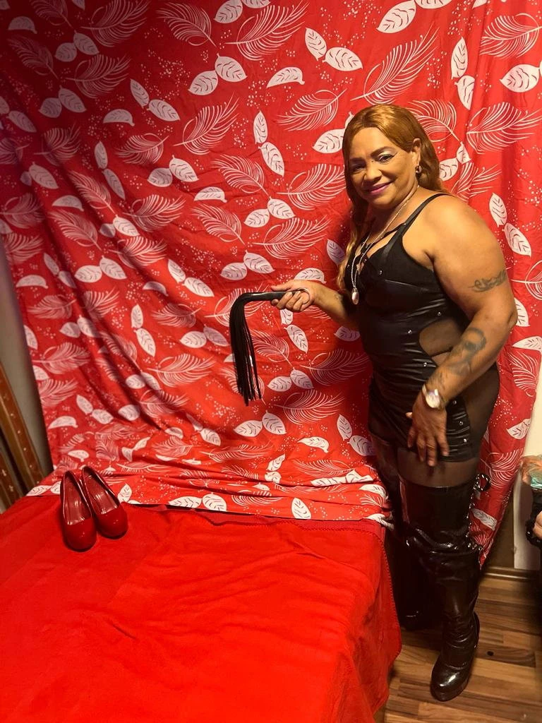 Carmen40 — 2 / 10