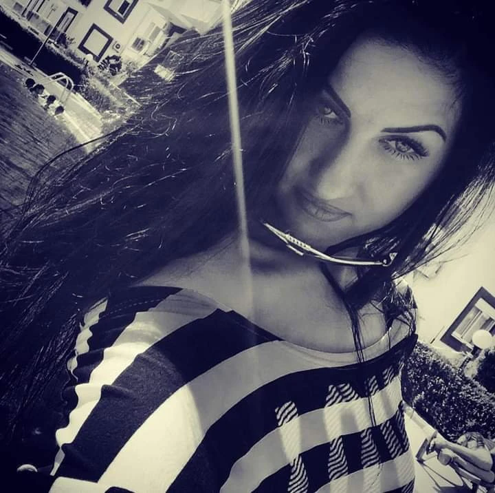 Marina Top Brunette — 2 / 6