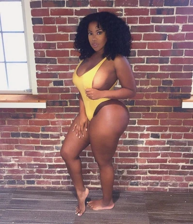 VIP Escort Derrian — 2 / 5