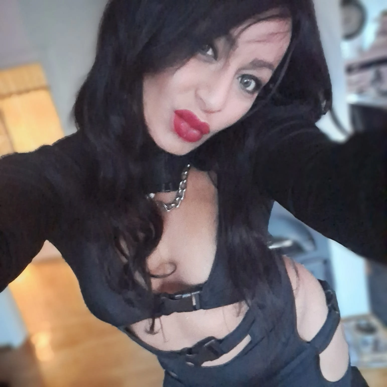 Bizarrluderleyla — 7 / 10