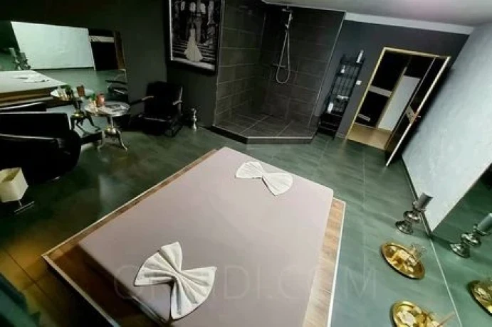 Studio No.6 — 1 / 3