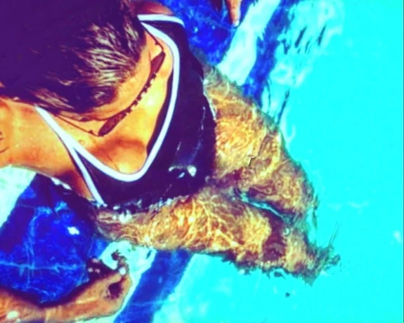 Bella Belluthi — 6 / 12