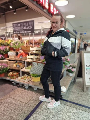 Andreea 14 — 3 / 8